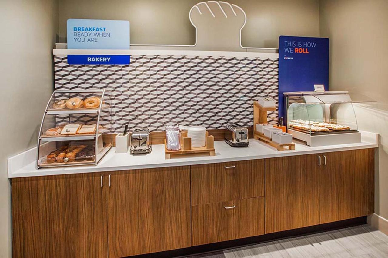 Holiday Inn Express Quantico - Stafford By Ihg Exteriér fotografie